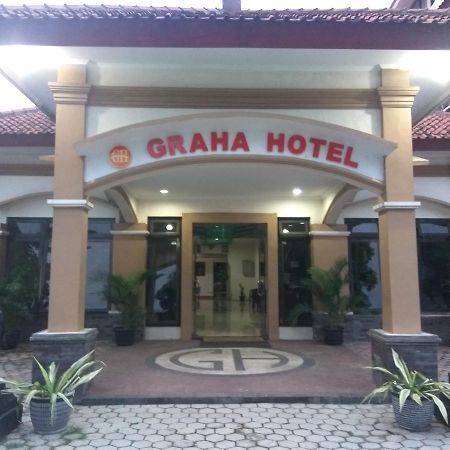 Graha Hotel Sragen Exterior foto