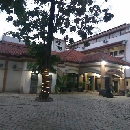 Graha Hotel Sragen Exterior foto